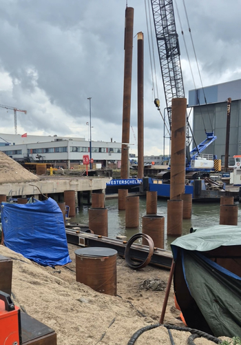  Werk RoRo Steiger Hollandia voor de Klerk Werkendam 